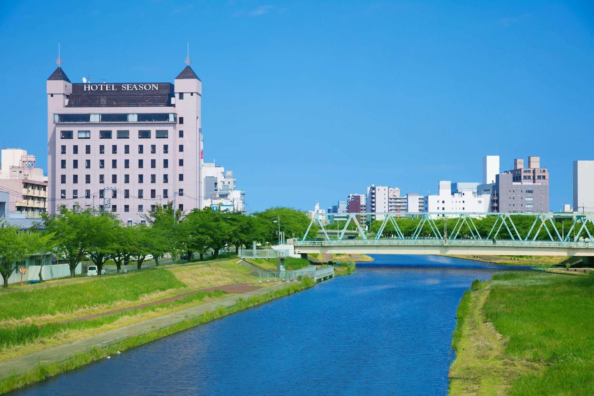 Mito Hotel Season Exterior photo