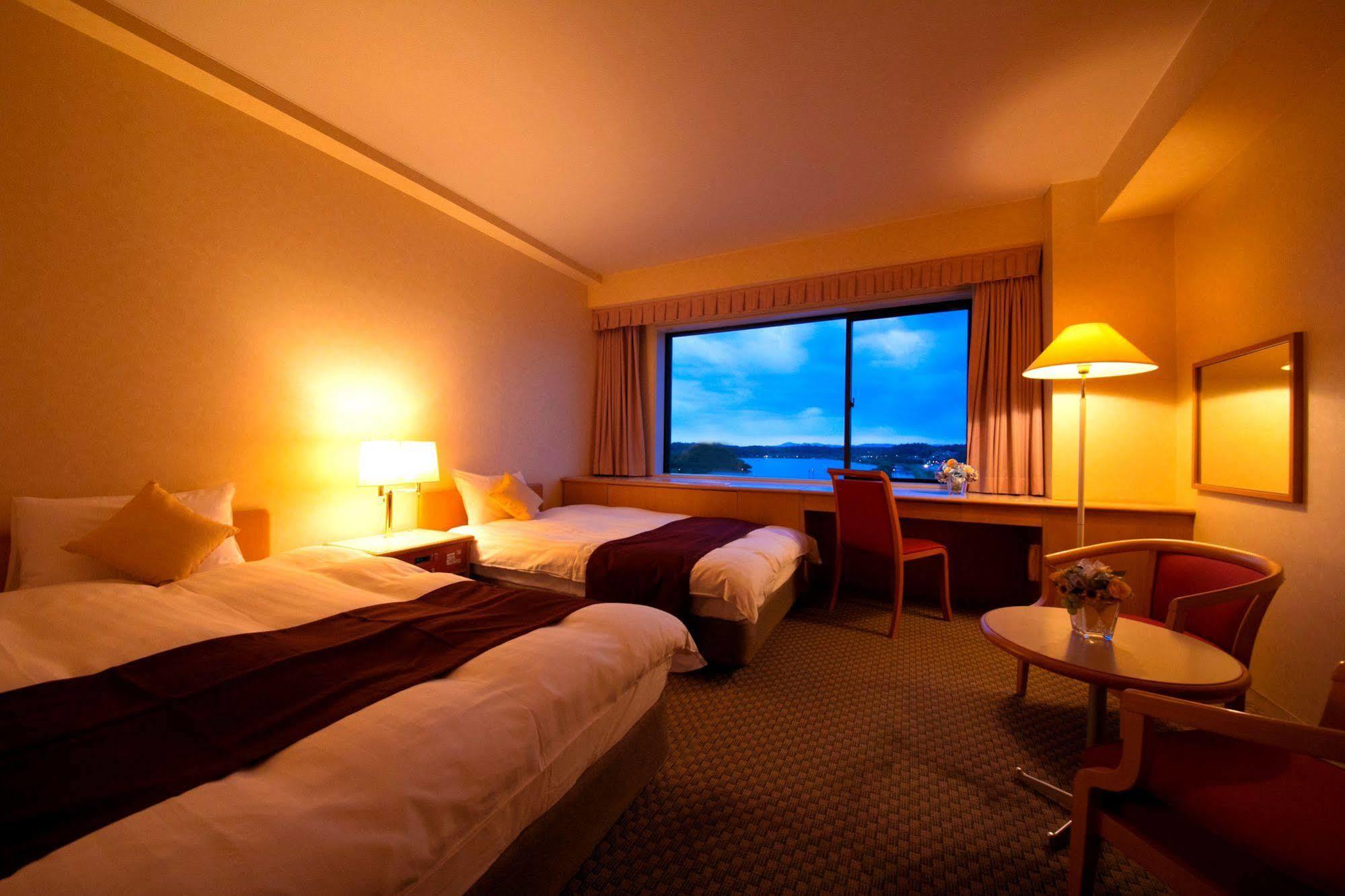 Mito Hotel Season Exterior photo